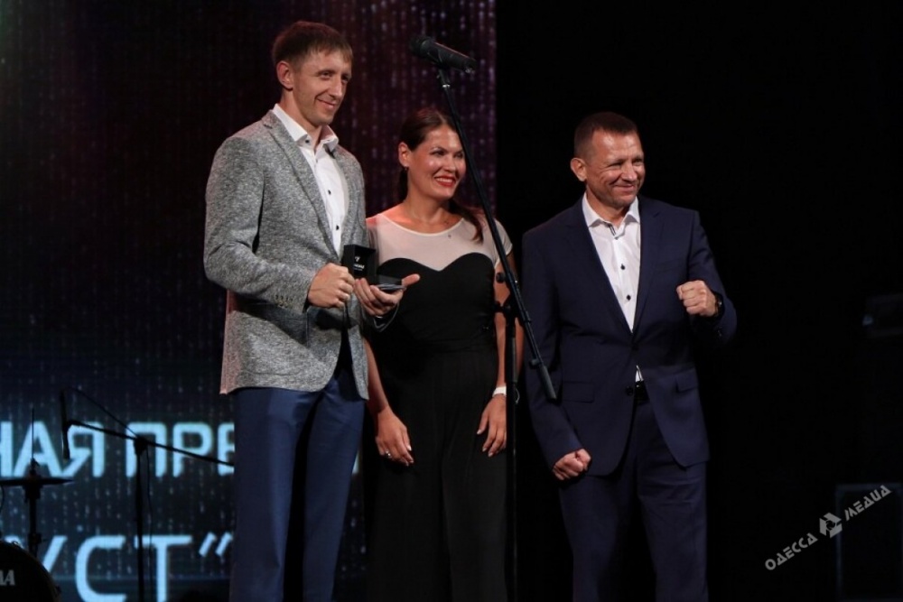 «Спортивный Оскар» вновь встречает своих победителей: В Одессе проходит церемония награждения премии «Золотой мангуст» (фоторепортаж)