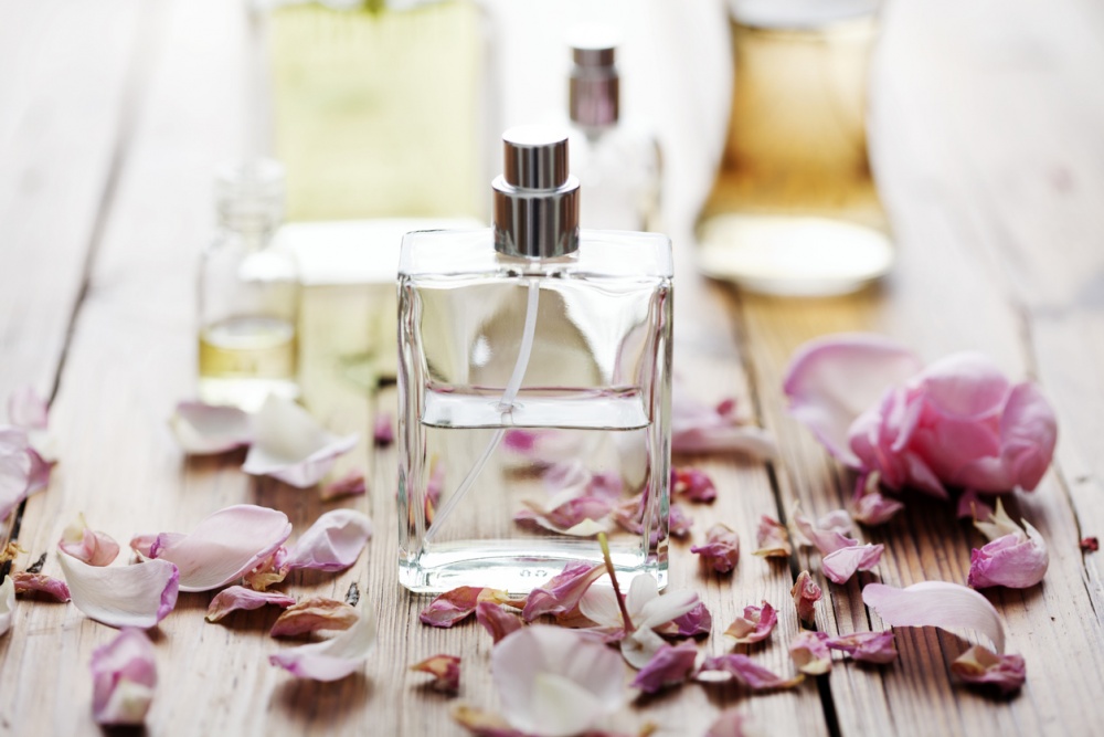 Косметика и парфюмерия: выбираем лучшие средства на зиму