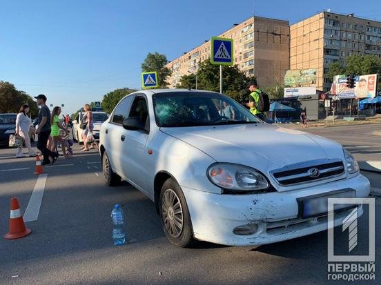 На проспекте 200-летия Кривому Рогу автомобиль сбил 13-летнюю девочку, - ФОТО