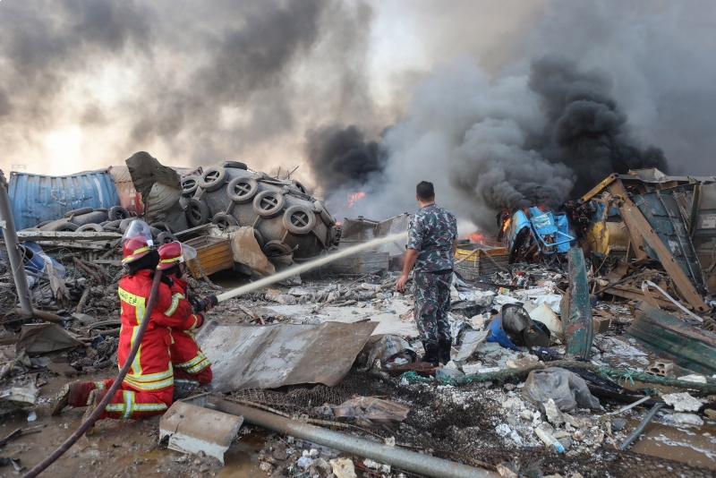 Мощные взрывы в Бейруте сравнили с Хиросимой: фото