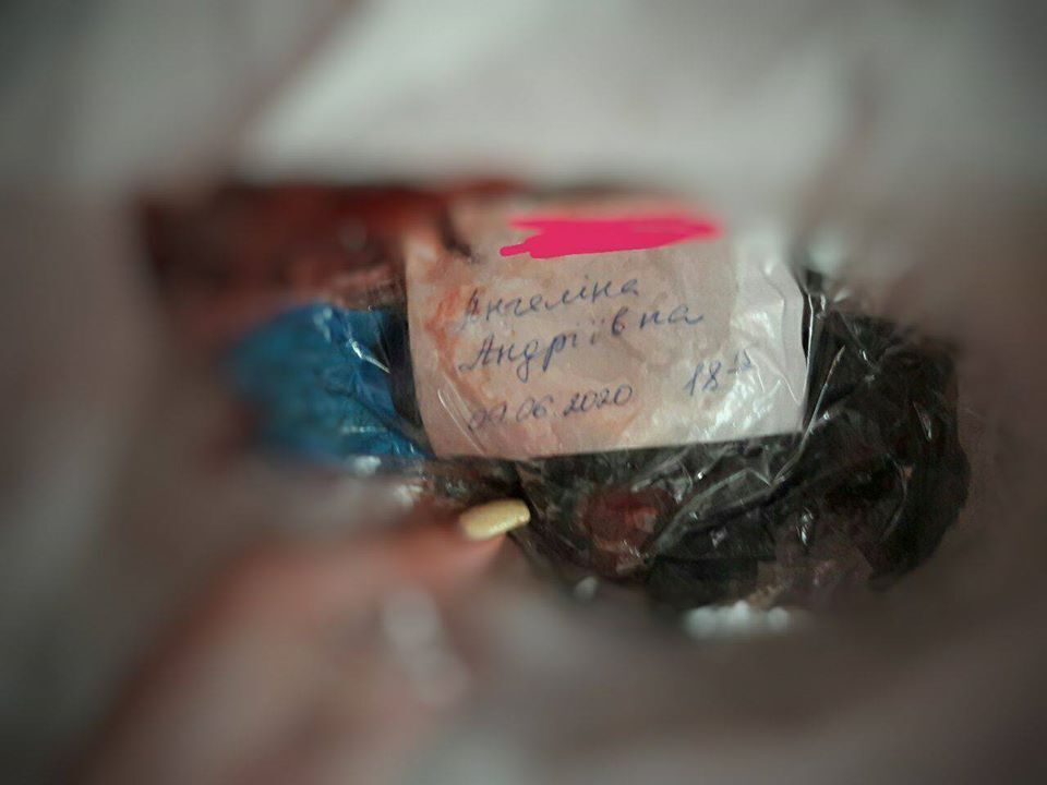 Тело девочки отдали в мусорном пакете вместе с использованными перчатками: подробности трагедии в Днепре