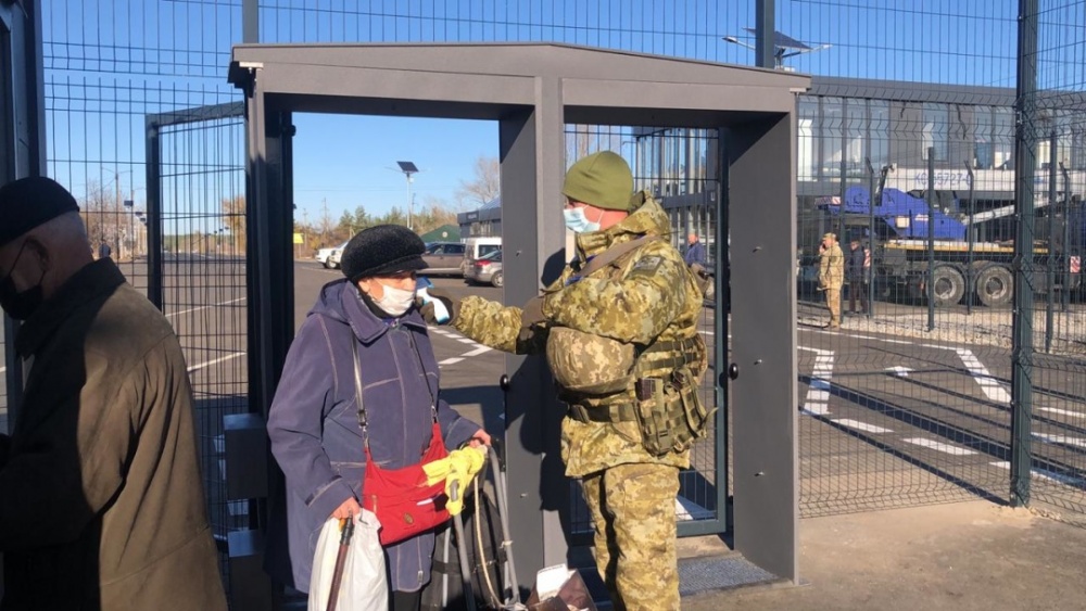 Пропуск через КПВВ пока осуществляется только на Луганщине - пограничники