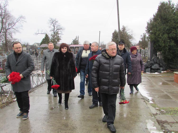 На Днепропетровщине почтили память легендарного Анатолия Щудро