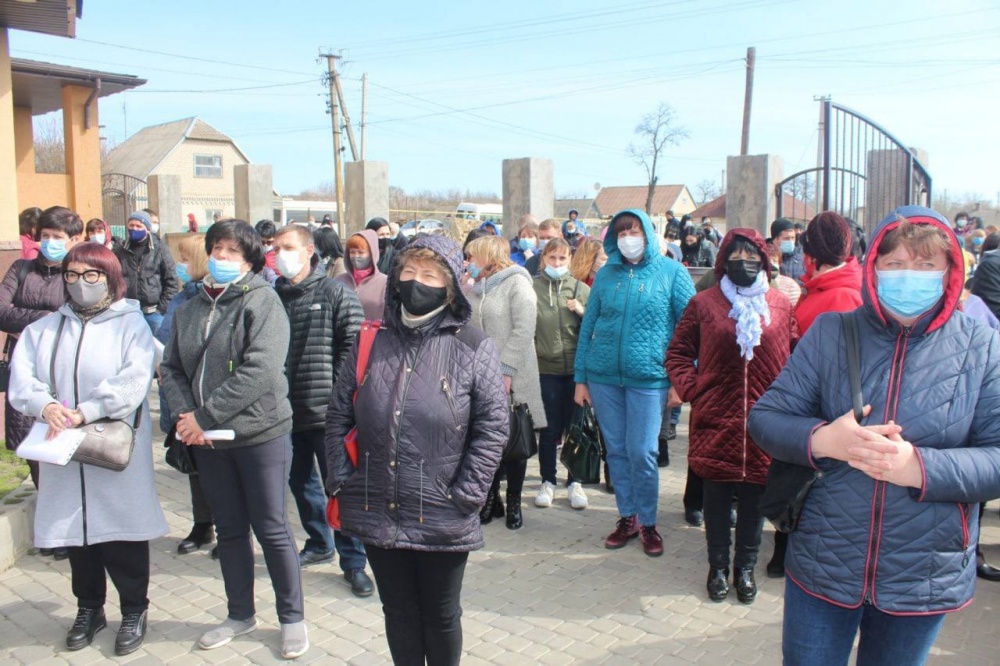 На Днепропетровщине ОПЗЖ собирает подписи в поддержку народного референдума о продаже земли