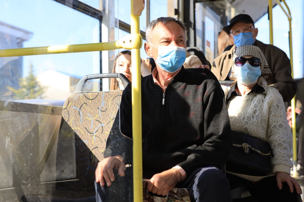 Для вакцинированных граждан старше 60 лет будет возобновлен льготный проезд в общественном транспорте Крыма
