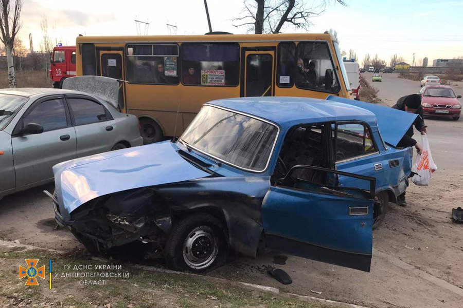 В Самарском районе случилось ДТП: есть пострадавшие