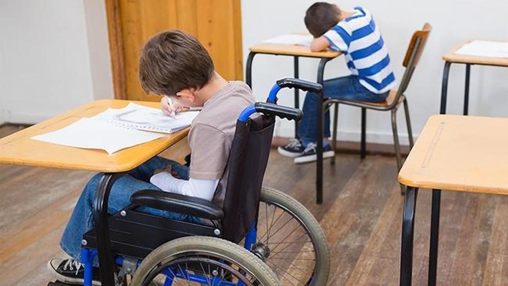 Не пандусом единым: все, что нужно знать человеку с инвалидностью о своих правах в Украине