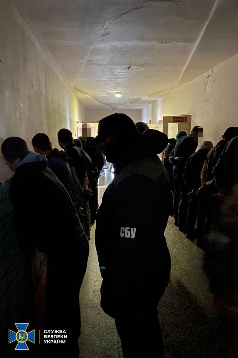 СБУ: В нескольких украинских тюрьмах "работали воры в законе", которые координировались из РФ
