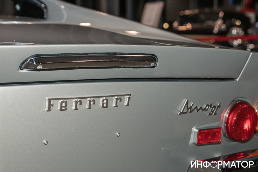 В музее ретро автомобилей в Днепре выставили уникальный Ferrari