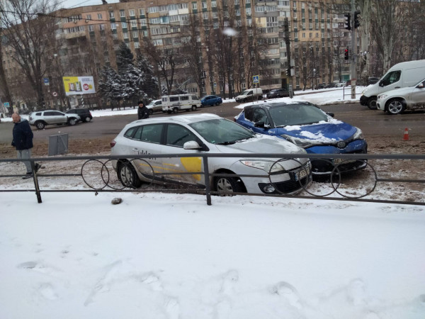 В Кривом Роге в ДТП попало такси