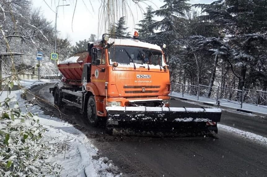 Города и районы Крыма готовы к новым снегопадам