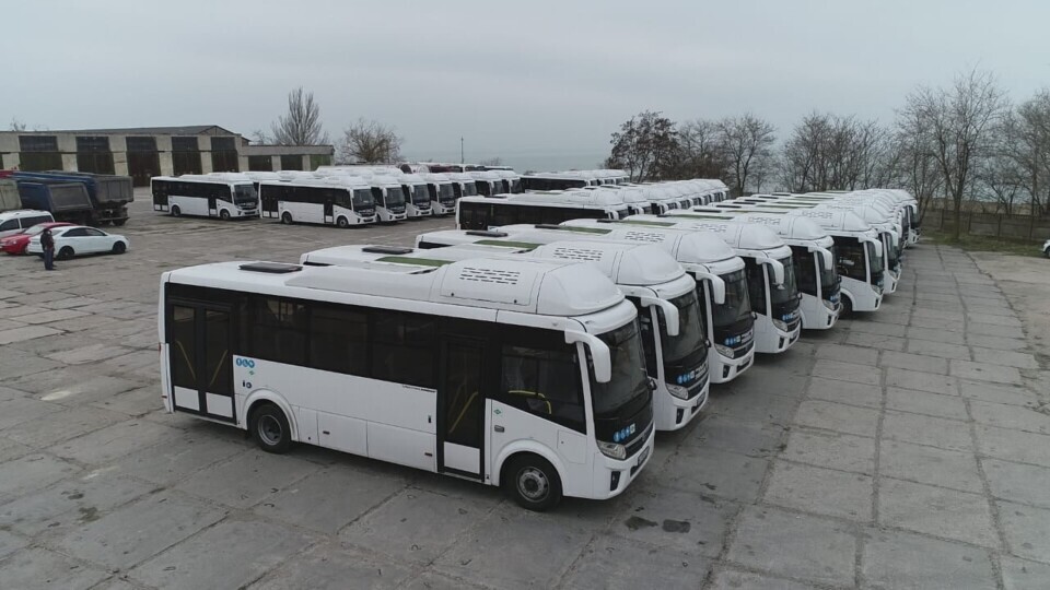 Свыше 300 новых автобусов выйдут на маршруты в Крыму в 2022 году