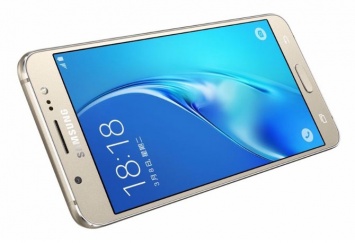 Samsung официально представила новые смартфоны Galaxy J7 и Galaxy J5