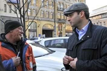 В Киеве за невыдачу чека уволят парковщика