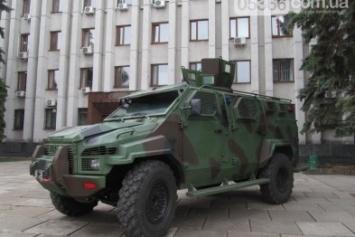 Украинским бойцам на передовой не хватает кременчугских броневиков