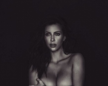 Ким Кардашьян удивила новым голым селфи (ФОТО 18+)