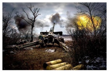 Наемники «ДНР» бьют по населению Ясиноватой из тяжелой артиллерии, - штаб АТО