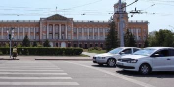 Вице-премьер пригрозил россиянам штрафами за "опасное вождение" этой весной