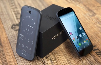 За четыре года общие продажи YotaPhone составили менее 100 000 штук