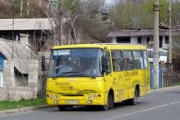 В Мариуполе маршрутки "боятся" ездить на Правый берег по вечерам