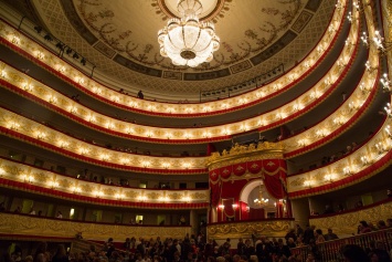 Александринский театр покажет в Москве восемь новых спектаклей