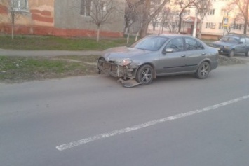 В Мариуполе столкнулись две иномарки (ФОТО)