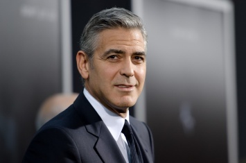 Hello принес извинения Джорджу Клуни за публикацию фальшивого интервью