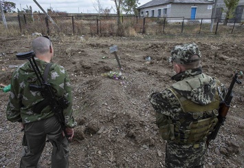 В районе Дебальцево нашли захоронение бойцов ВСУ