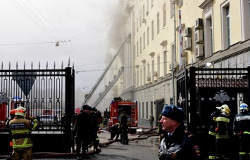 В сети появилось видео пожара в здании Минобороны РФ