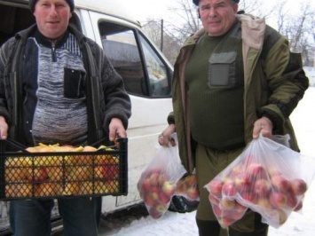 Рассекречены схемы хищения гуманитарки в "ЛНР": в день сепаратисты зарабатывают десятки тысяч