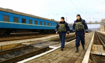 В Донецкой обл. введены спецпроверки для прекращения поставок нелегального оружия из зоны АТО