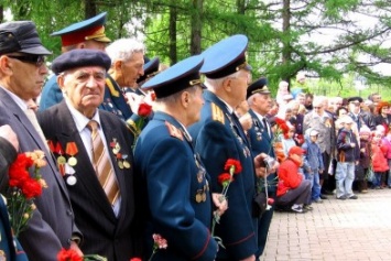 Мариупольские ветераны получат увеличенные выплаты ко Дню Победы