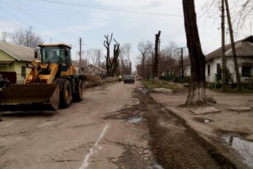 Весенний ремонт дорог в Днепродзержинске начался с улицы Черновола