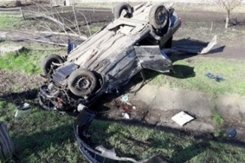 Под Харьковом иномарка попала в аварию: машину несколько раз "крутануло" в воздухе (ФОТО)