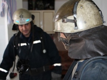 Во время пожара в Киеве пострадали два человека