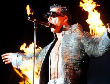 Музыканты из Rammstein подали иск к властям Германии из-за запрета своего альбома