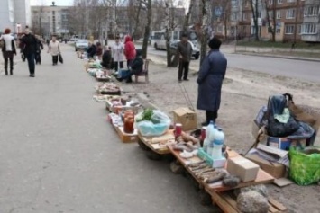 В Чернигове создали рабочую группу по ликвидации несанкционированной уличной торговли