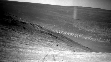 Ровер «Оппортьюнити» сфотографировал марсианский пылевой вихрь