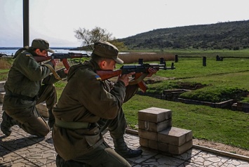 Под Одессой нацгвардейцы соревновались в стрельбе из боевого оружия