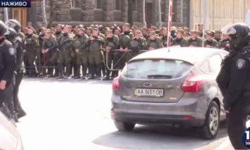 Ситуация под АП стабилизировалась, активисты объявили свой протест бессрочным