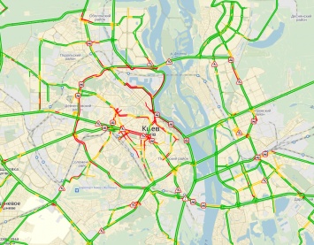 Киев стоит в 7-балльных пробках