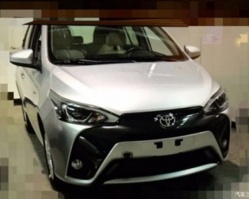 В Сеть попали первые фото обновленной Toyota Yaris L