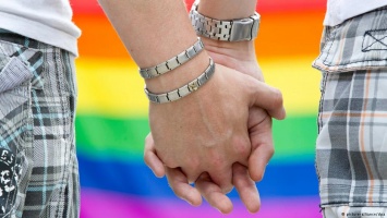 Евангелический синод в Берлине узаконил однополые браки