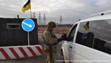 В Луганской области три блокпоста заработали круглосуточно