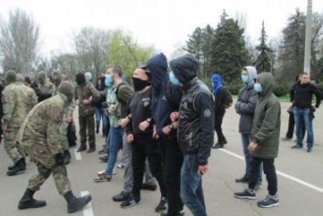 Вчерашние стычки в Одессе используют в противоборстве Труханова с Саакашвили, - эксперт