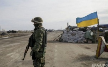Двое украинских военных ранены в зоне АТО за сутки, погибших нет