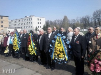 Память погибших в концлагерях почтили в Хмельницком