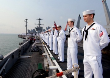 Офицер ВМС США обвиняется в шпионаже в пользу Китая