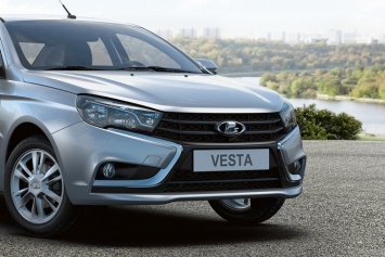 Названа дата появления хетчбэка Lada Vesta