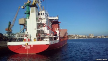 Кабмин официально закрыл рыбные порты в Керчи и Севастополе